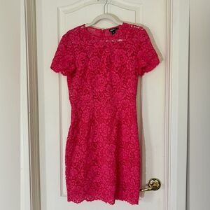 DKNY Fuchsia Floral Lace Sheath Dress Women’s Size 6 Short Sleeve Cocktail